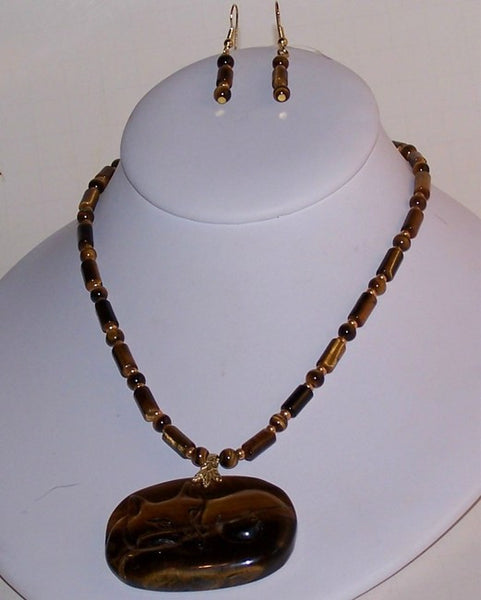 Golden Tigereye Carved Fox Necklace Set