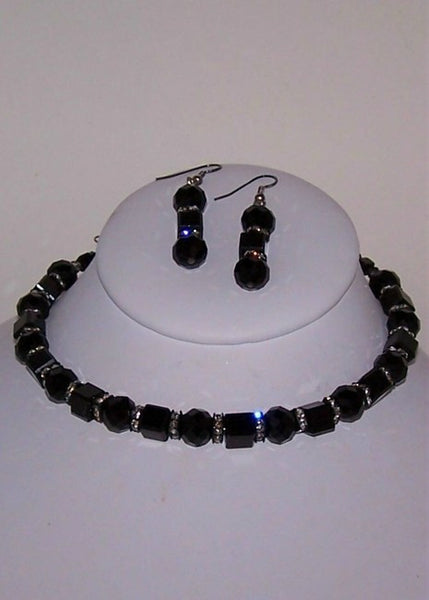 Black Cube Choker Set