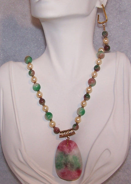 Candy Jade Necklace Set with Pearls 2