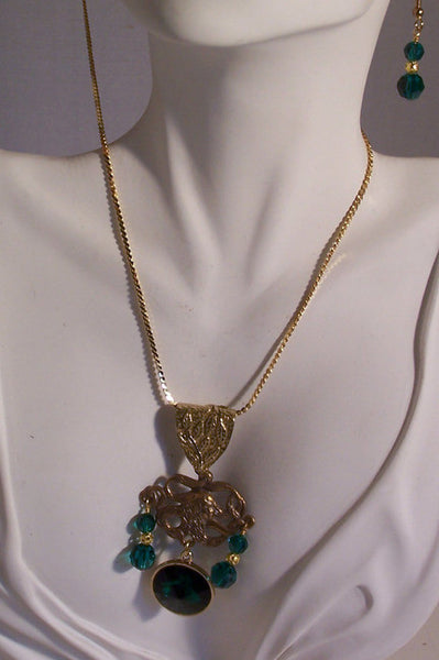 Antique Brass with Emerald Green Pendant Set