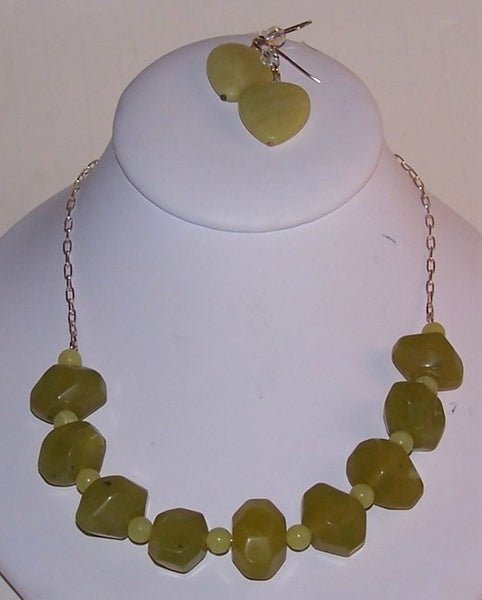 Peridot Jasper Bib Necklace Set