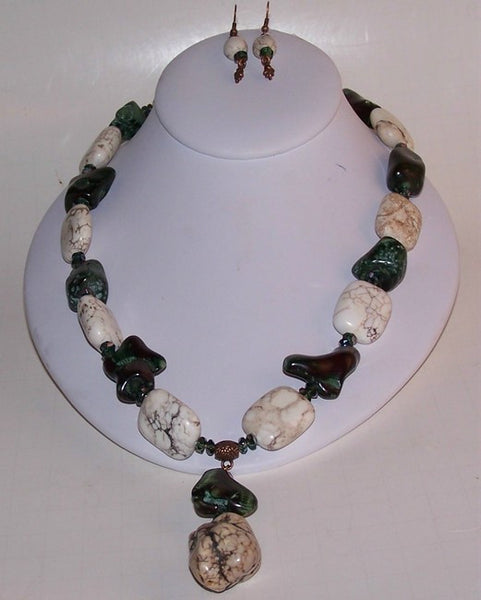 Magnesite and Green Coral
