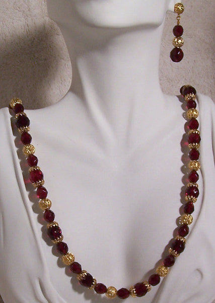 Garnet Crystal with Gold Necklace Set