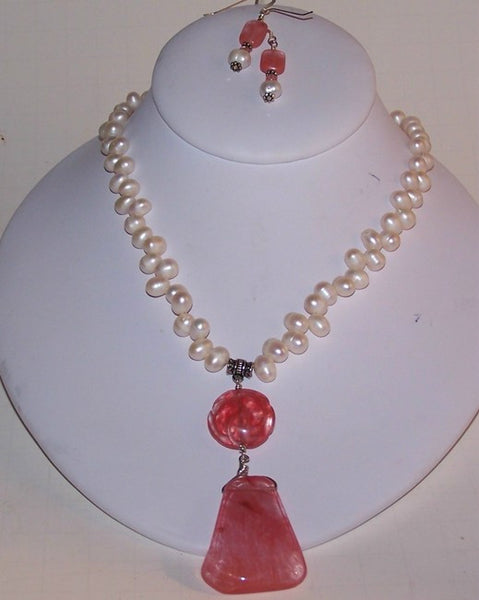 Cherry Quartz Pendant on White Fresh Water Pearls Necklace Set
