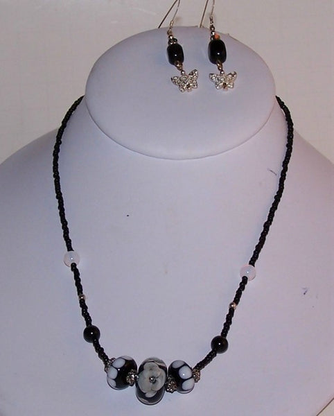 Black & White Lampwork Beaded Necklace Set