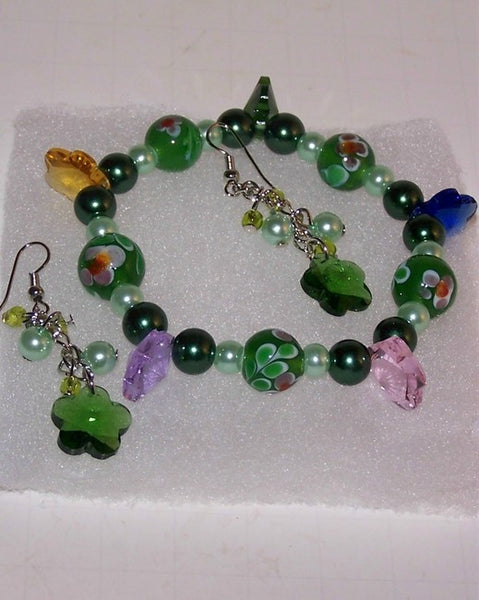 Green Floral Bracelet Set