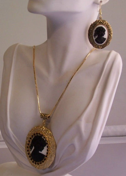 Cameo Set with Black Rhinestones