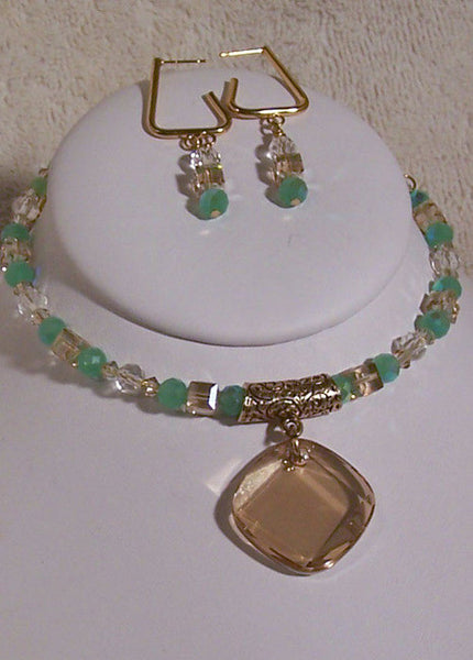 Golden Shadow with Green on Wire Choker